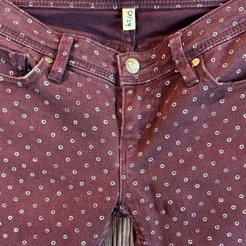 Roxy Maroon Polka Dot Skinny Jeans - Picture 3 of 9